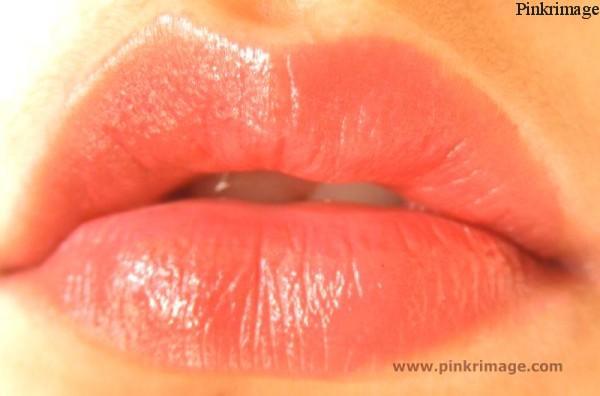 Read more about the article Inglot Freedom System Lipstick refills 38 & 56- Review and Swatches