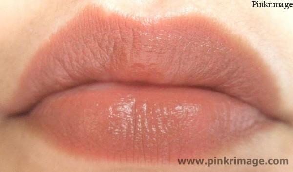 Read more about the article Lakme 9 to 5 Matte Lipstick Toffee Nexus-Review & Swatches