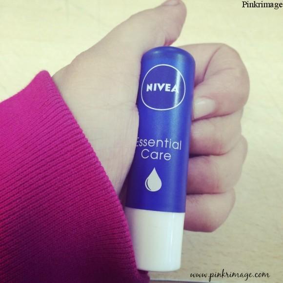 Read more about the article Nivea Essential Care Lip Balm- Review & Swatches