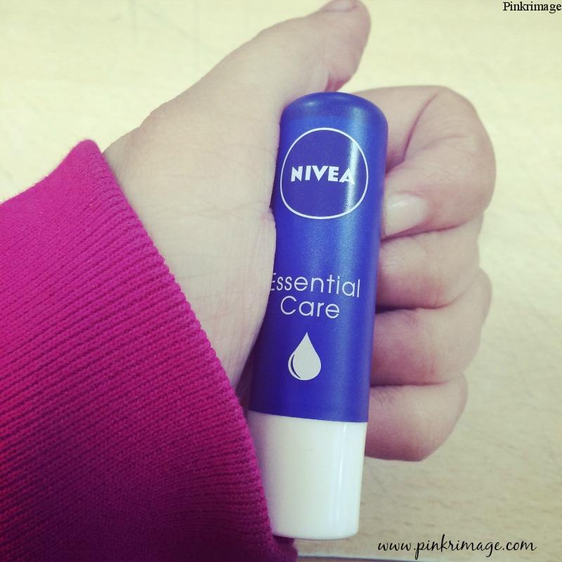 You are currently viewing Nivea Essential Care Lip Balm- Review & Swatches