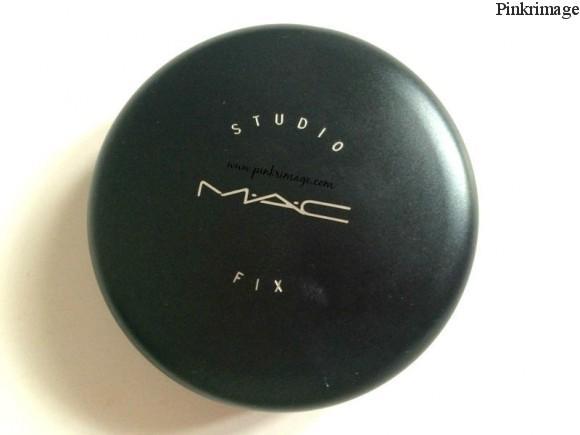 Read more about the article MAC Studio Fix Powder Plus Foundation NC30- Review & Swatches