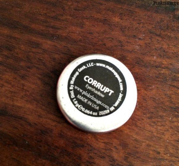 Makeup-Geek-Corrupt-eyeshadow-review (5)