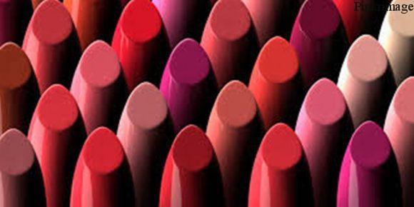 Read more about the article The Ultimate MAC Dupe List: All MAC Lipstick Dupes in Indian Brands