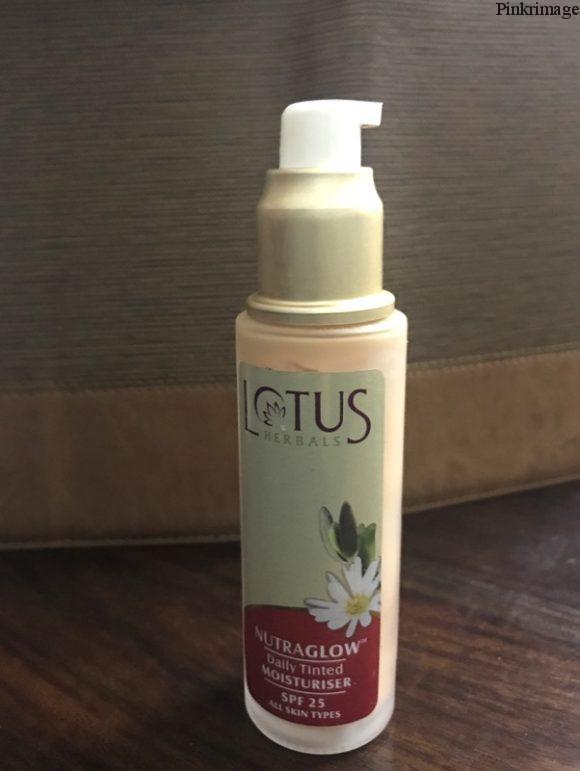 Lotus Herbals Nutraglow Daily Tinted Moisturizer Review 