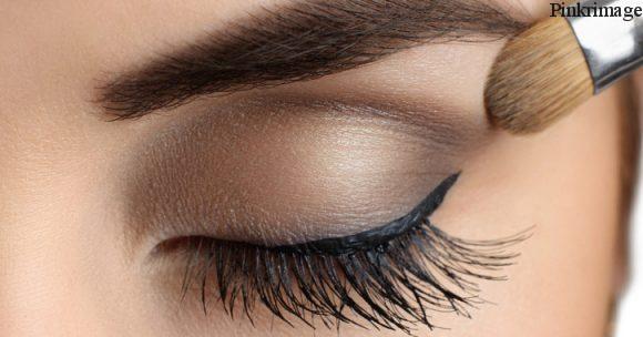 Read more about the article 10 Astonishing Facts About Makeup That Will Surprise You