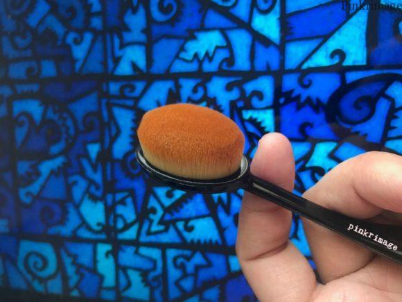 Read more about the article Nykaa BlendMaster Contour Oval Brush – How to Contour + Review