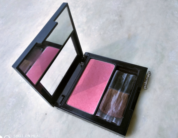 Revlon powder blush haute pink