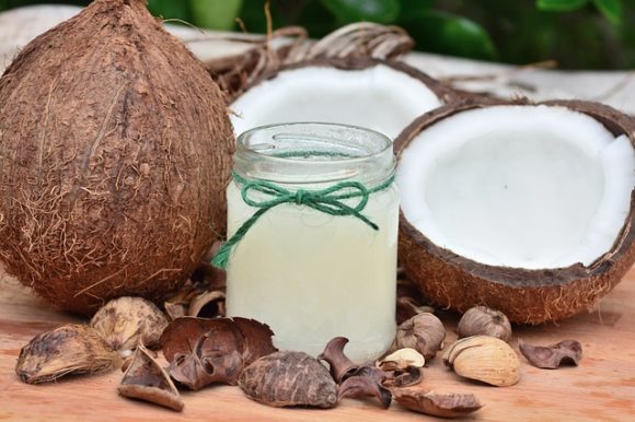 natural makeup remover coconut oil