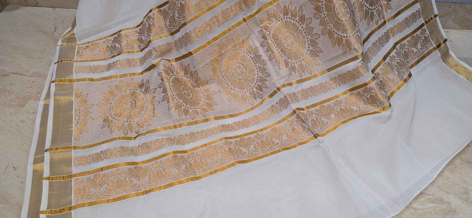 Read more about the article Draped in Tradition, Styled for Today – The Beauty of Binks’ Off White & Gold Cotton Kasavu Saree